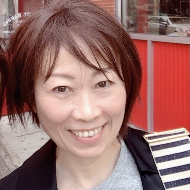 緒方佳美プロフィール写真